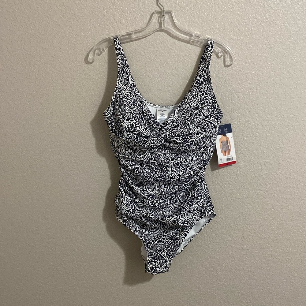 Lands' End Women's Scoop Neck One-Piece Swimsuit M/ White And Black
